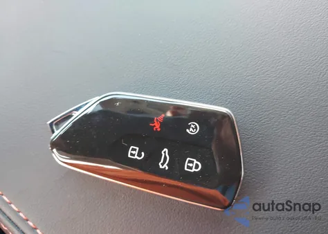 2025 Volkswagen Atlas 2.0T Peak Edition from USA, damaged, VIN 1V2CR2CA5SC555030